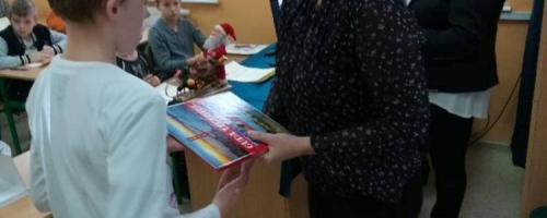 Sukces naszych uczniów  w Międzyszkolnym Mikołajkowym Konkursie Ortograficznym w Zalesiu