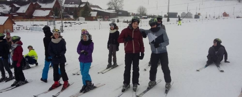 Uczniowie klas VIII na nartach