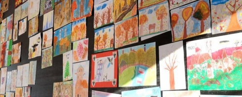 Uczniowie naszej szkoły nagrodzeni w Powiatowym Konkursie Plastycznym Barwy Jesieni