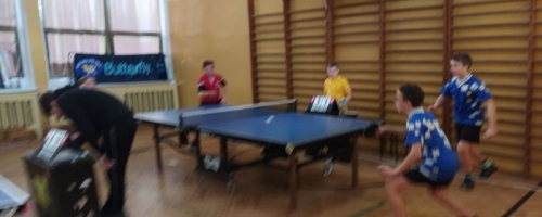 Uczniowie naszej szkoły na Półfinałach Wojewódzkich w tenisie stołowym