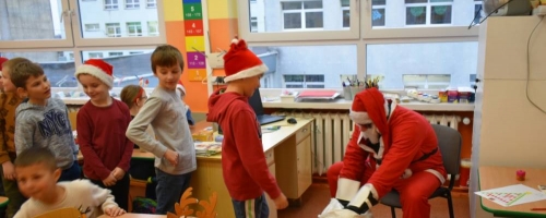 Św. Mikołaj odwiedził uczniów.